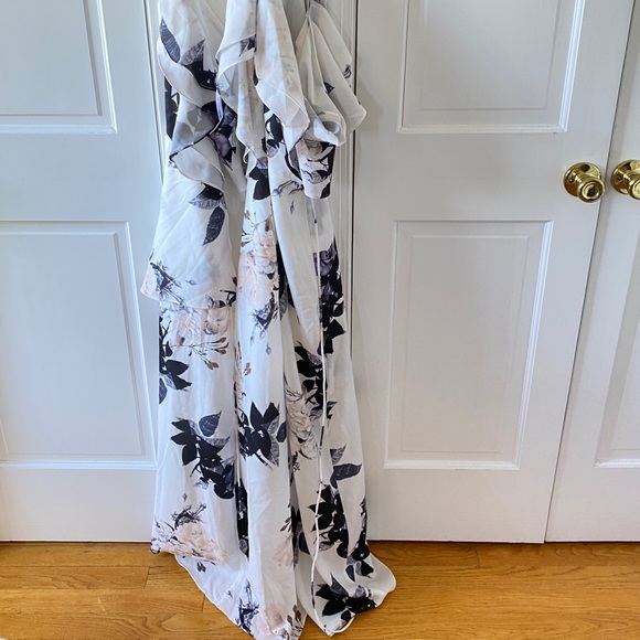 City Chic cream floral delicate ruffle maxi dress size large NWT - Picture 4 of 8